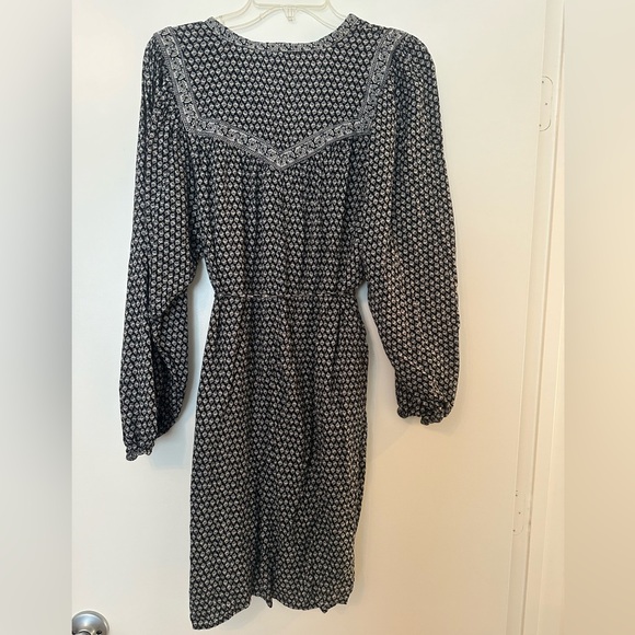 Old Navy Floral Printed Swing Dress - Picture 2 of 4